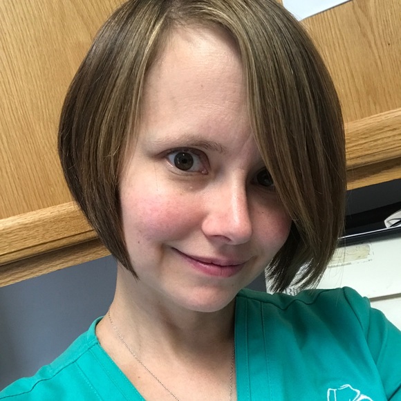 Meet your Posher, Lizzie - Picture 5 of 5